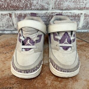 Jordan Toddler White & Purple Strap Sneakers